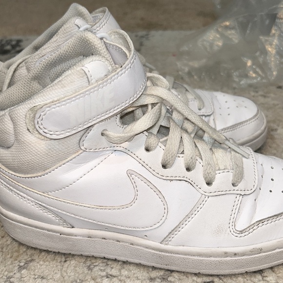 White high top air forces - Picture 4 of 5